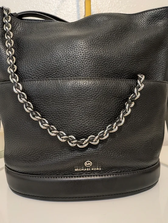 Michael Kors Black Chain Leather Bucket Bag EUC - Picture 3 of 9